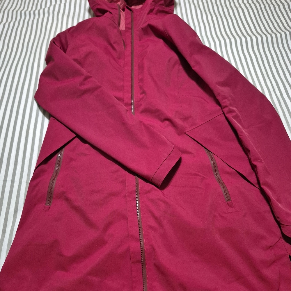 Lululemon Definitely Raining Jacket